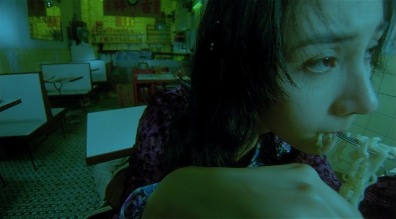 The use of the color cyan in "Fallen Angels" film