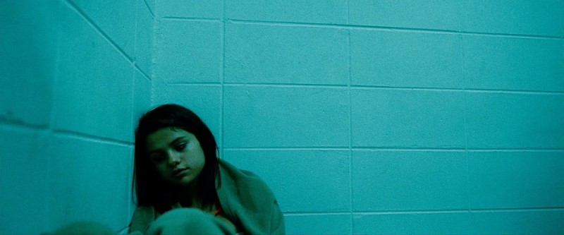 The use of the color cyan in Spring Breakers