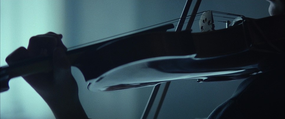 The use of the color cyan in "The Hunger" 1983 film
