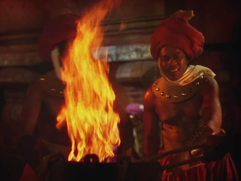 Torchlight in The Thief of Bagdad (1940) | Universal Pictures